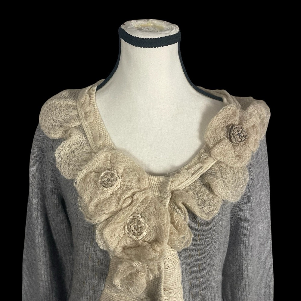 Anthropologie Field Flower Cashmere Blend Sweater Cardigan Womens L Ruffle Gray - Picture 3 of 8